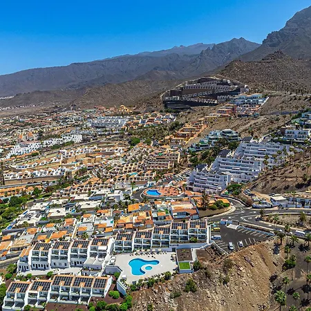 Villa Costa Adeje 阿德耶