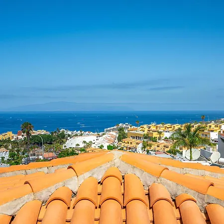 Villa Costa Adeje 阿德耶