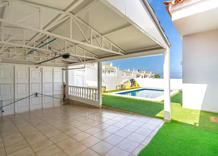 Вілла Villa Costa Adeje *